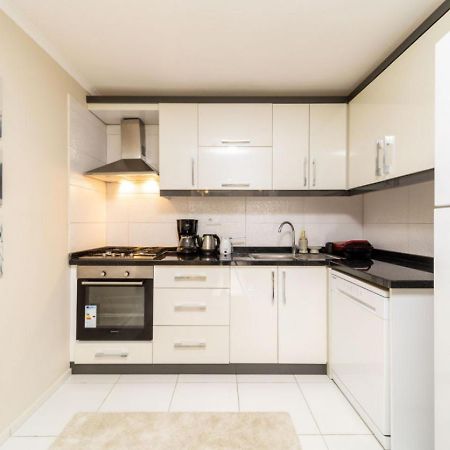 Apartamento Lovely Flat Near Hadrians Gate Antalya Exterior foto