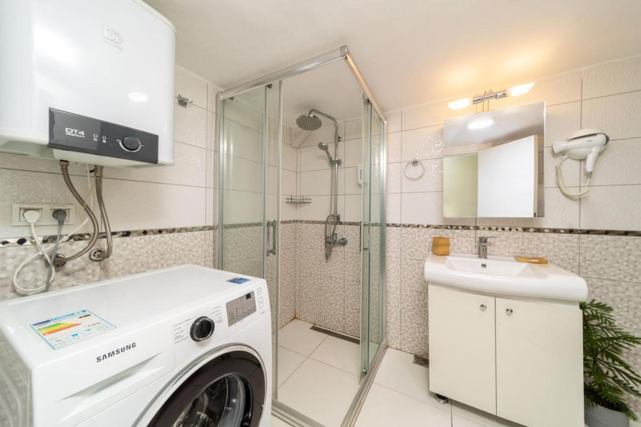 Apartamento Lovely Flat Near Hadrians Gate Antalya Exterior foto