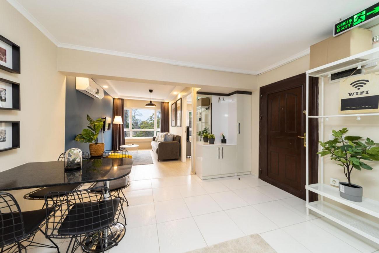 Apartamento Lovely Flat Near Hadrians Gate Antalya Exterior foto